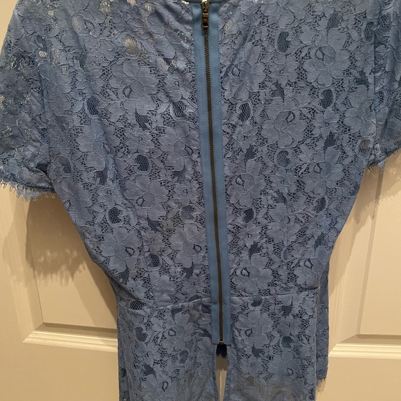 BCBG lace peplum top. - Picture 7 of 7